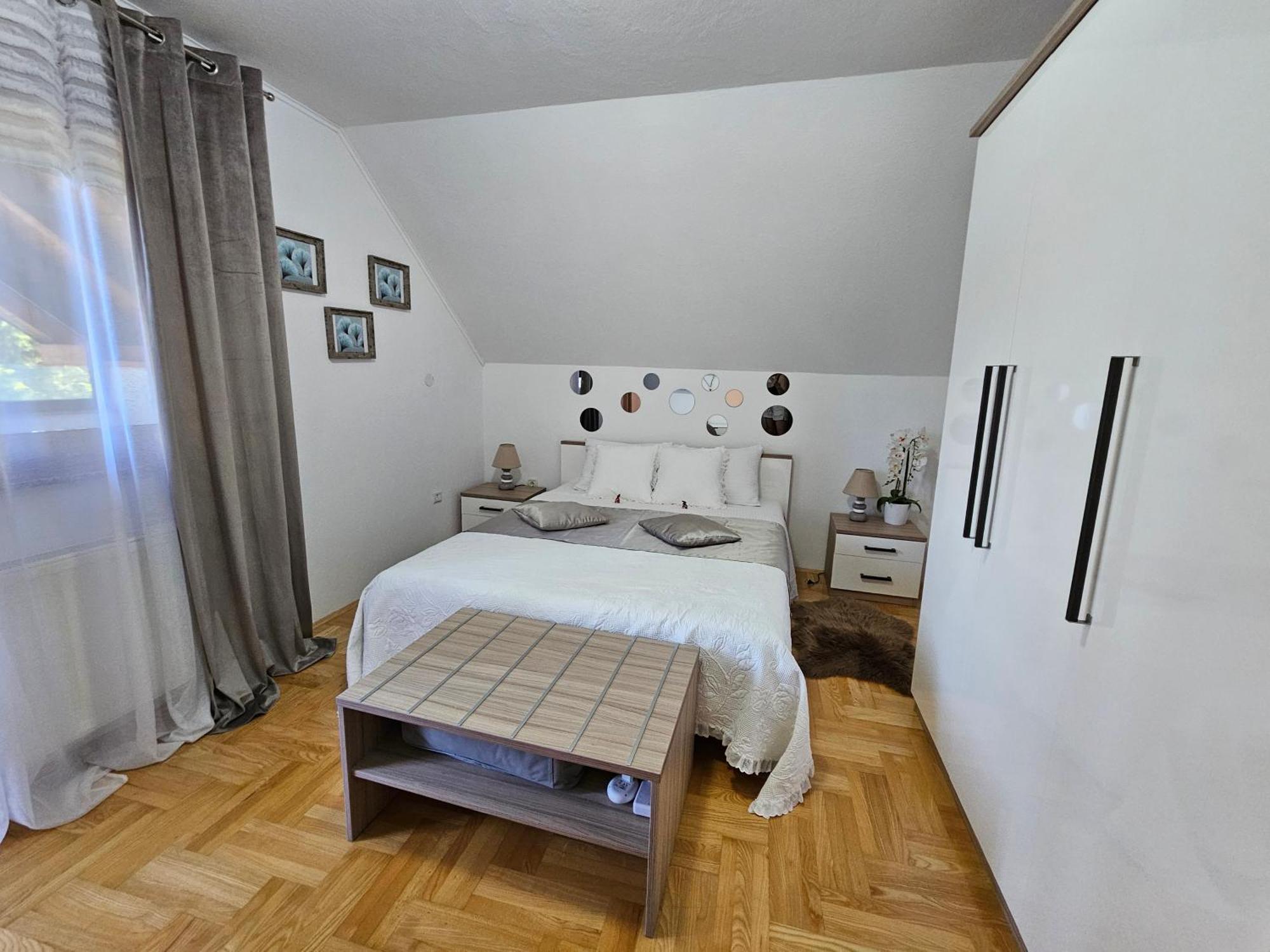 Apartment Majetic Gornji Vaganac Esterno foto