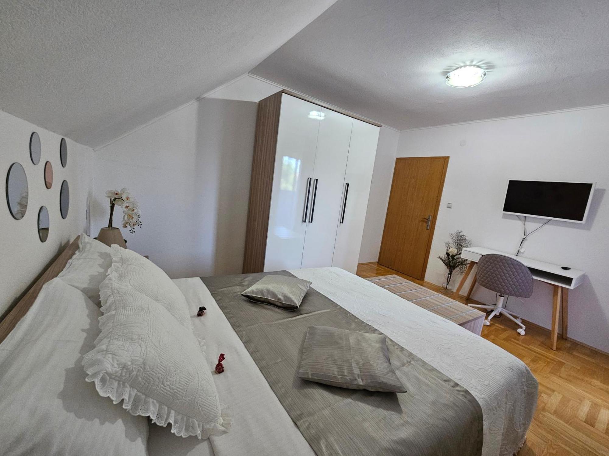 Apartment Majetic Gornji Vaganac Esterno foto