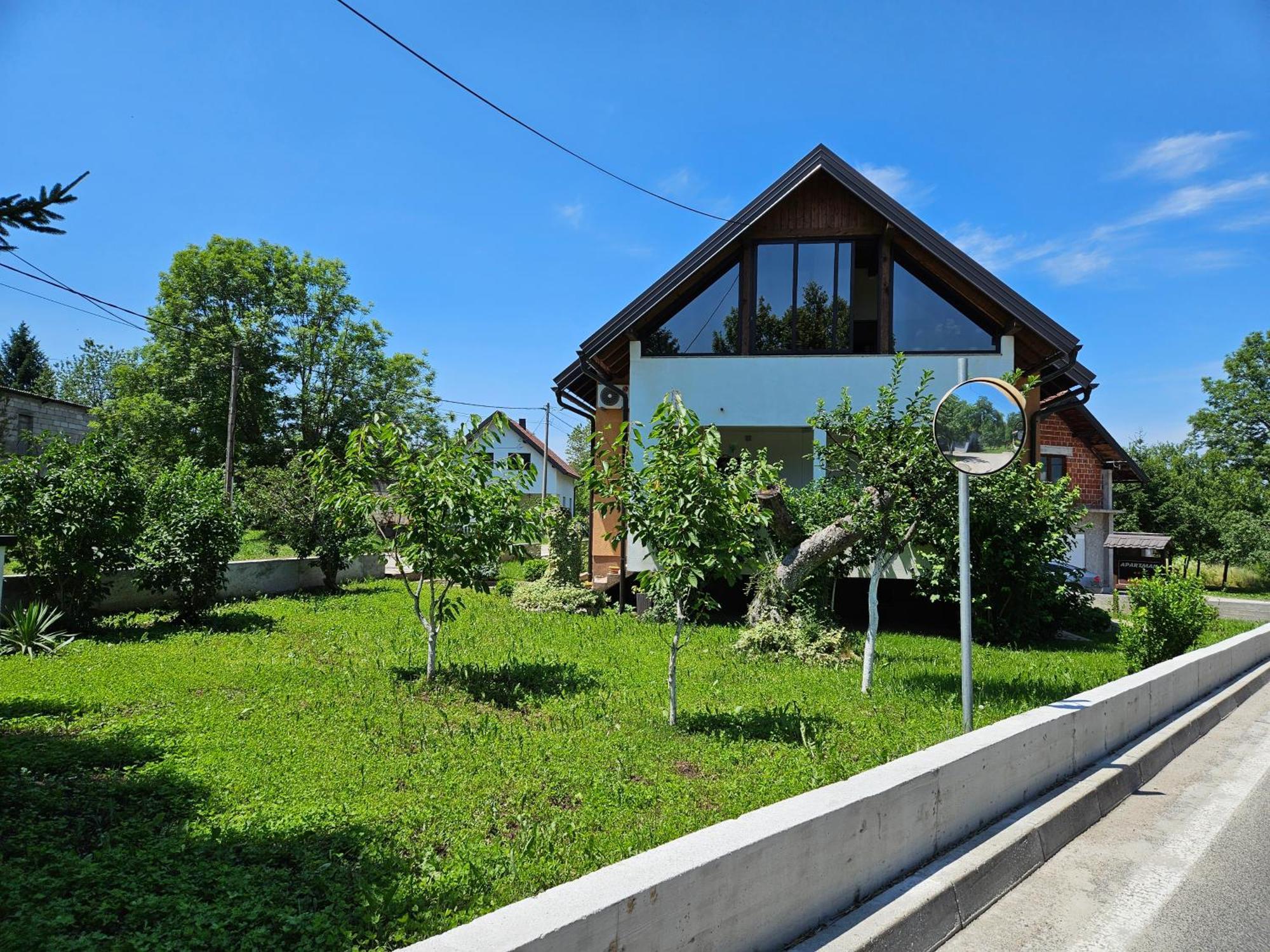 Apartment Majetic Gornji Vaganac Esterno foto