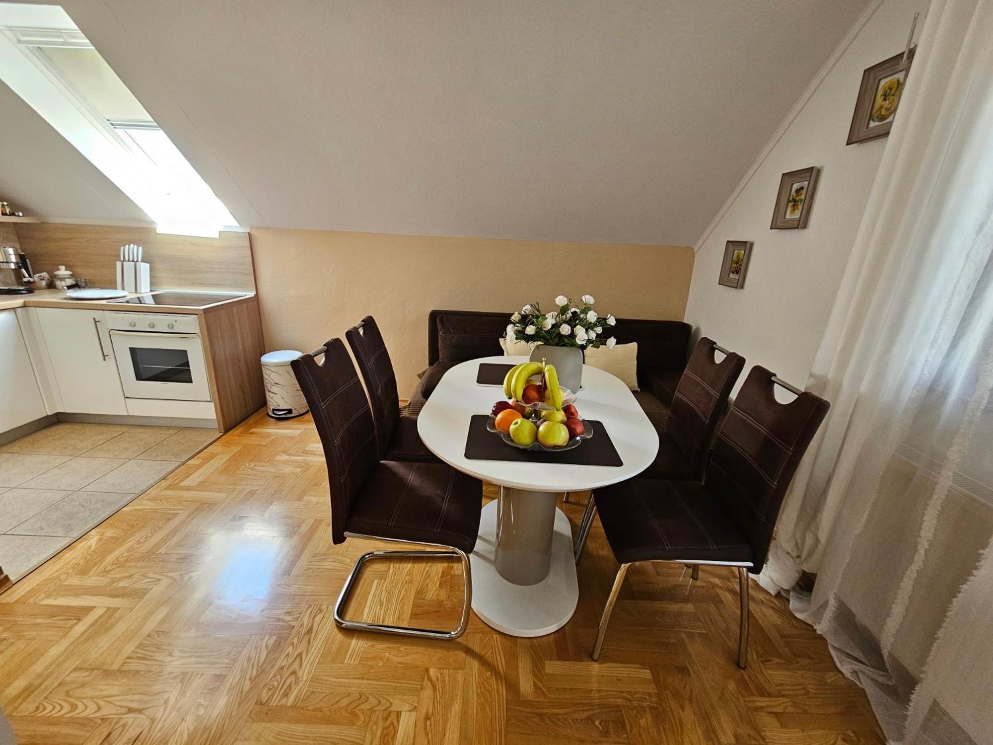 Apartment Majetic Gornji Vaganac Esterno foto