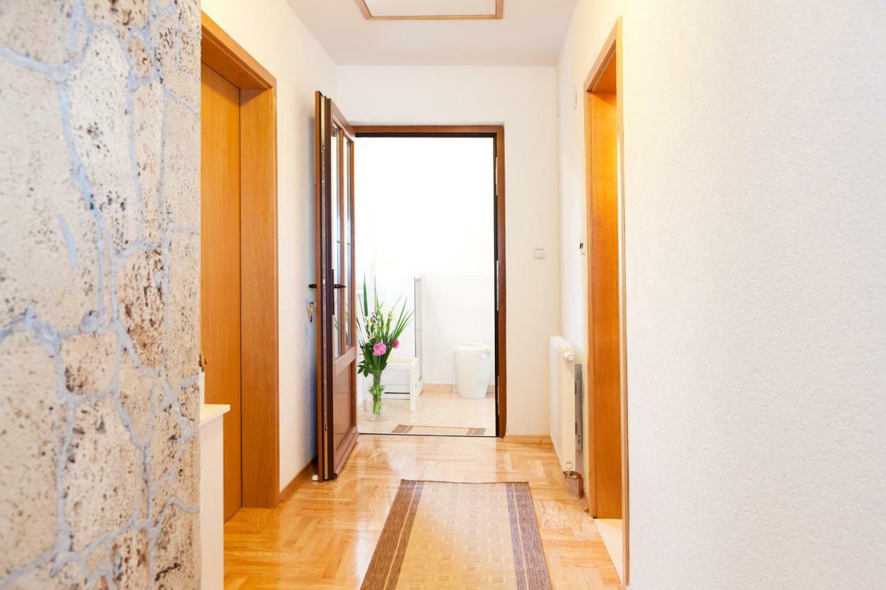 Apartment Majetic Gornji Vaganac Esterno foto